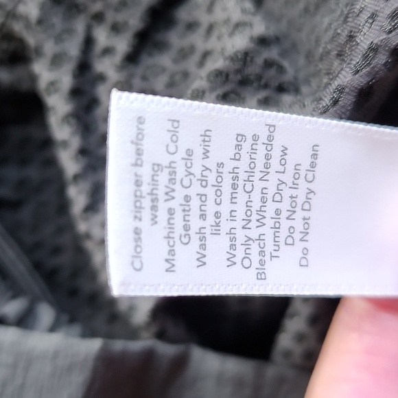 ATHLETA Black Canopy Parachute Short Jacket sz XS Women's Athleisure - Picture 9 of 11